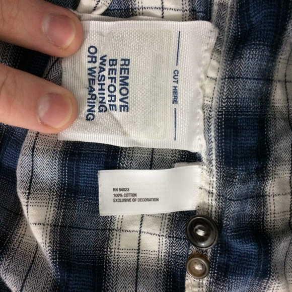 Gap Kids Boys S 6-7 Plaid Button Up Dress Shirt - Picture 4 of 5